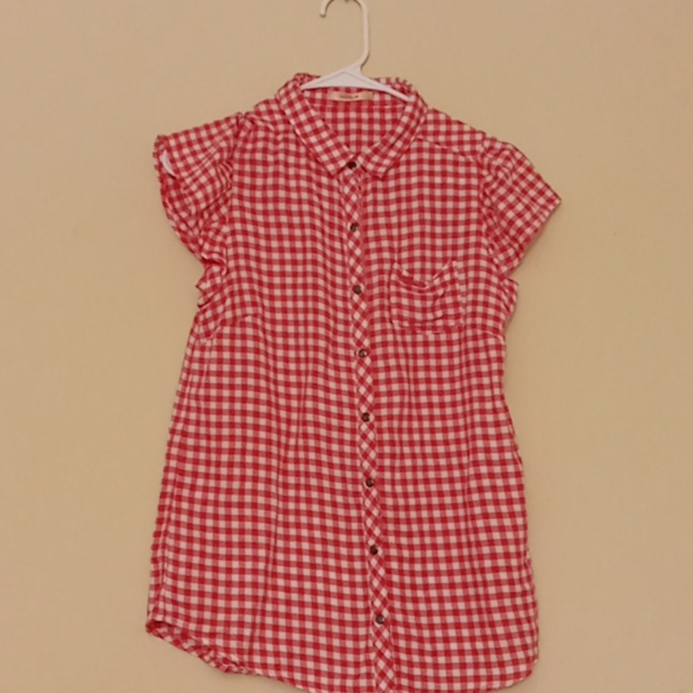 Victoria checkered top
